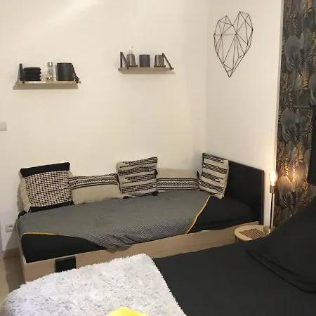 Mon Reve Apartment Les Martys Exterior photo